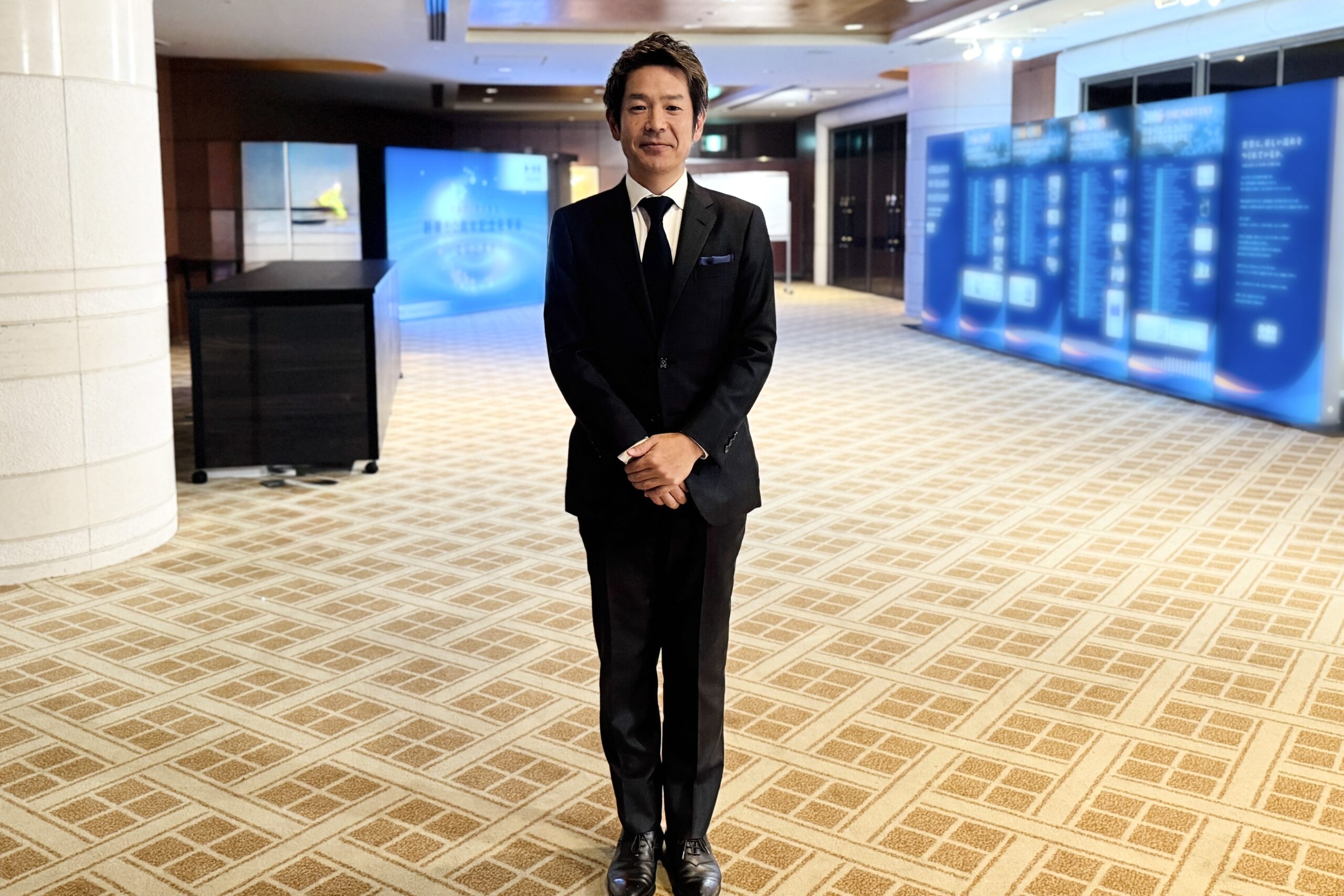 福岡・博多で開催された企業創業80周年記念祝賀会でストーリーテラーを務めた清水健